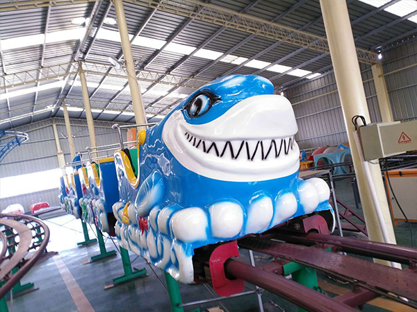 Principles of anti-collision and buffer devices in playground equipment